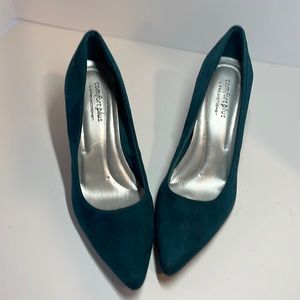 Elm Green Suede Comfort Heels